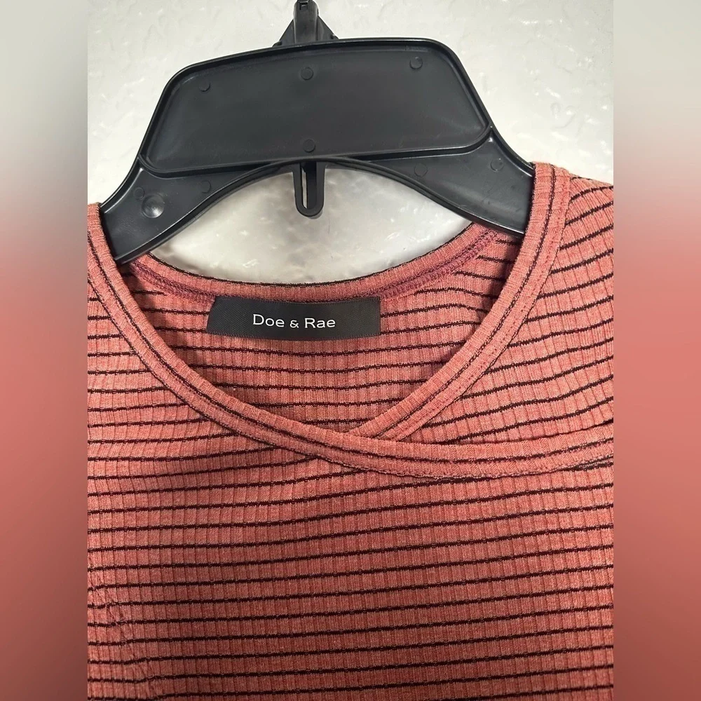 NWT Doe & Rae Cold Shoulder Striped Top